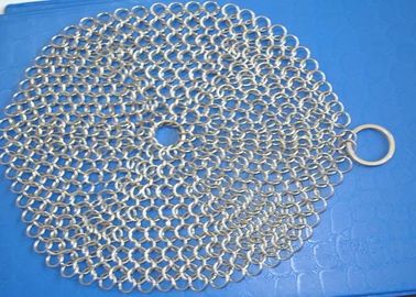China 304 7*7 Stainless Steel Chainmail Scrubber Iron Cast Cleaner For Food Grade supplier