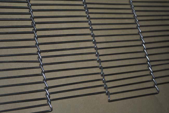 Food Processing Flat Wire Mesh Conveyor Belt Smooth Surface , Alkali Resistant