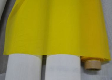 Rollo amarillo 62&quot; de la malla de la impresión de la pantalla de la materia textil anchura sin el tratamiento superficial proveedor